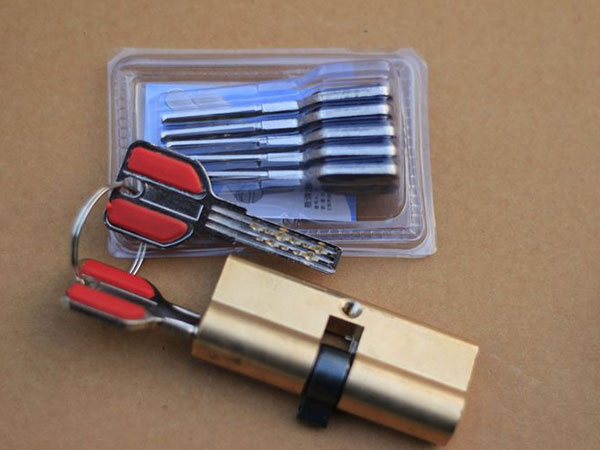 勃利24小时上门开锁公司